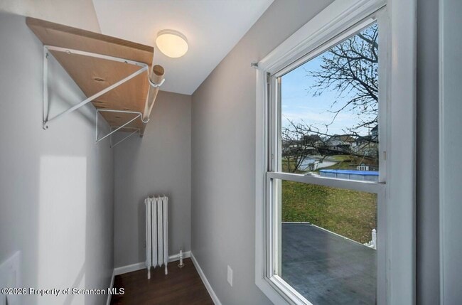 Photo - 2725 Cedar Ave