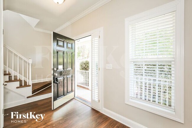 Photo - 5816 Brakenwood Dr Casa