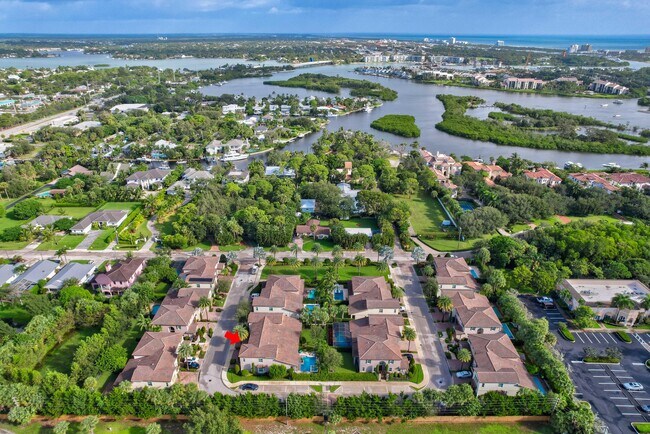 Photo - 119 Diamante Way Townhome