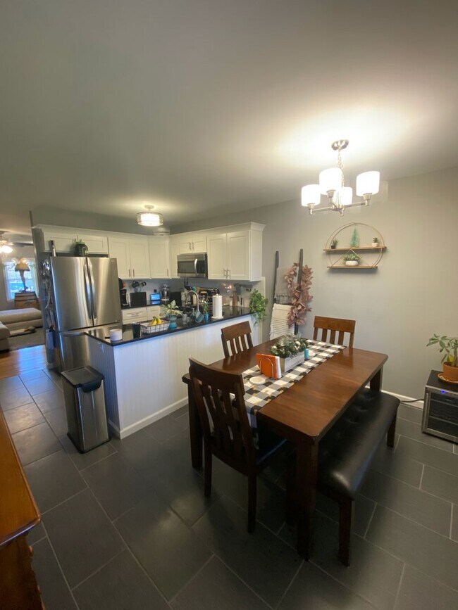 Photo - Beautiful Renovated 2 bedroom home with of...