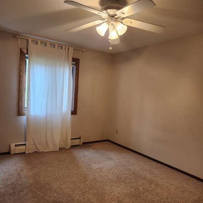 Photo - 2690 Oxford St N Unidad Cozy condo in Roseville