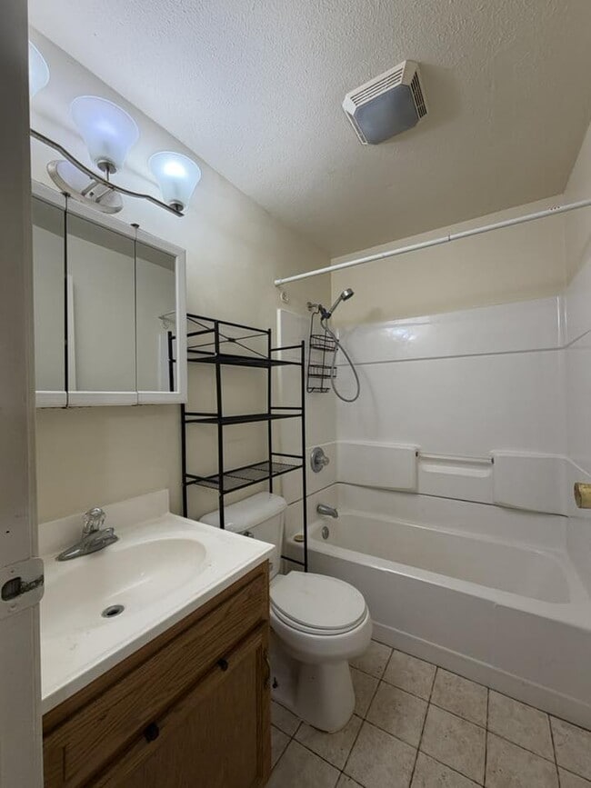 Photo - 407 Winton Ave