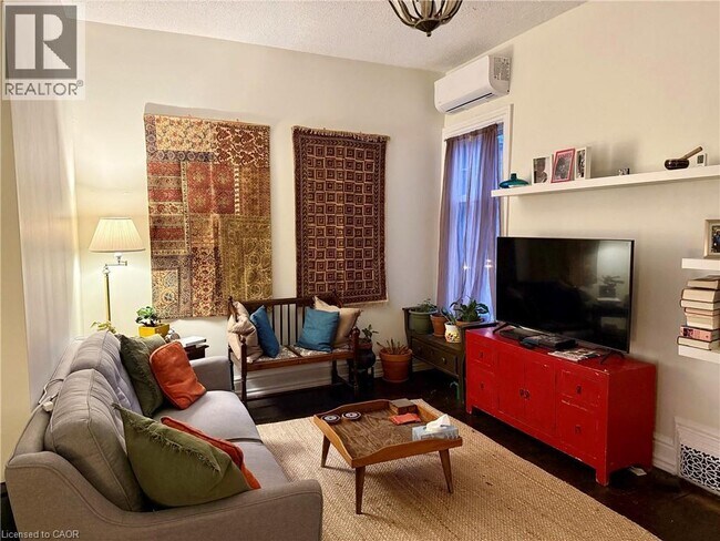 Photo - 134 Stinson St