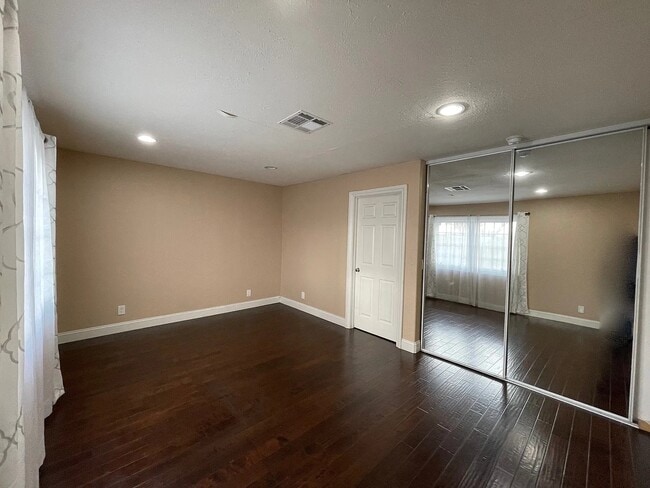 Photo - 1664 Messina Dr