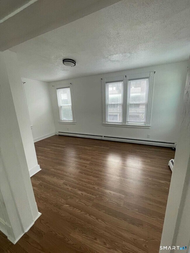 Photo - 128 Bartholomew Ave