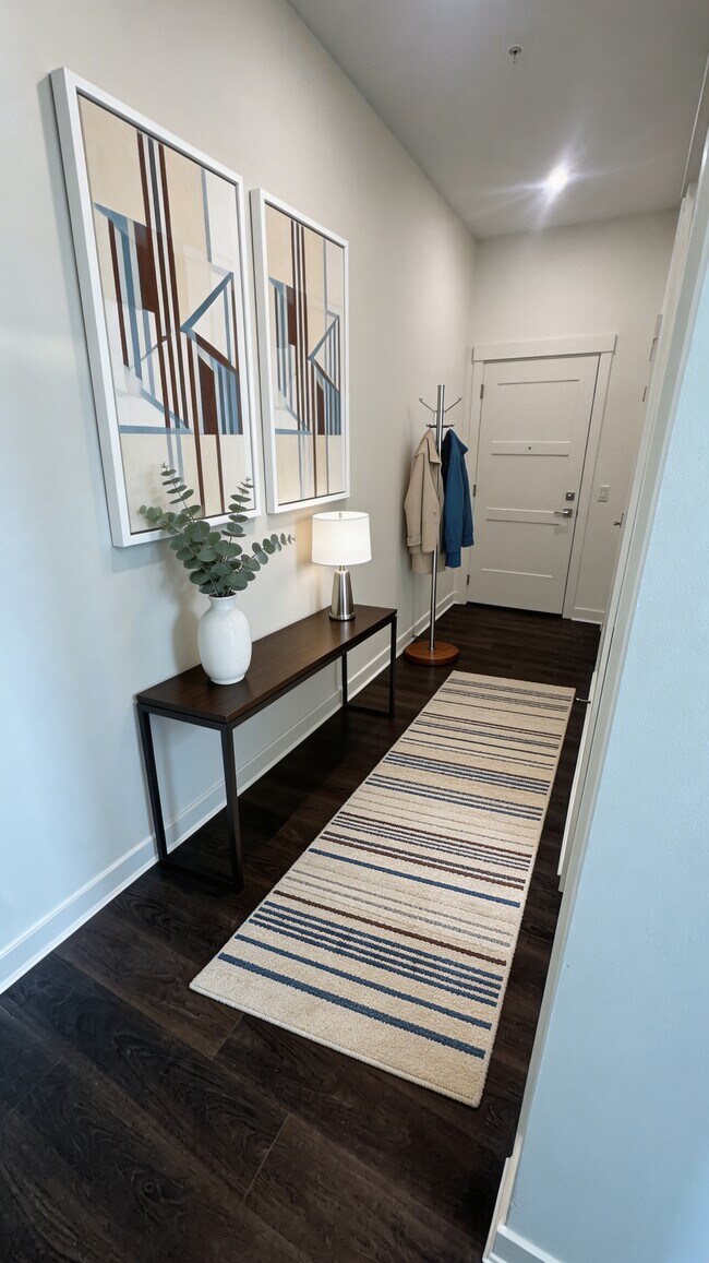 Photo - 5382-200 200 St