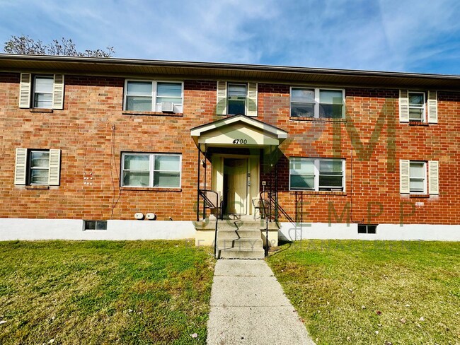 Building Photo - 4700 Walnut Grove Ave Unit 3