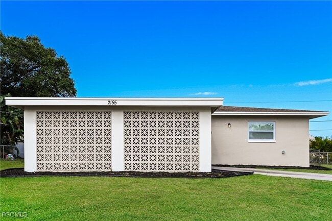Building Photo - 2155 Tropic Ave