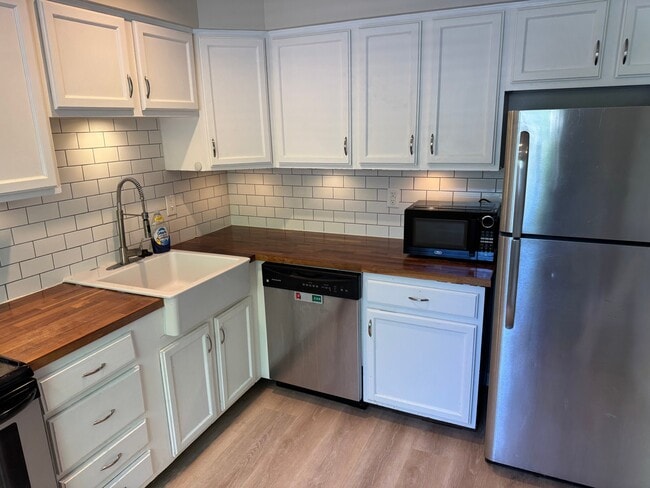 Photo - 37 Rockwell Ct