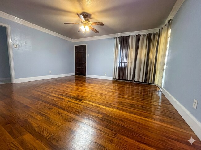 Photo - 3502 Michigan Ave