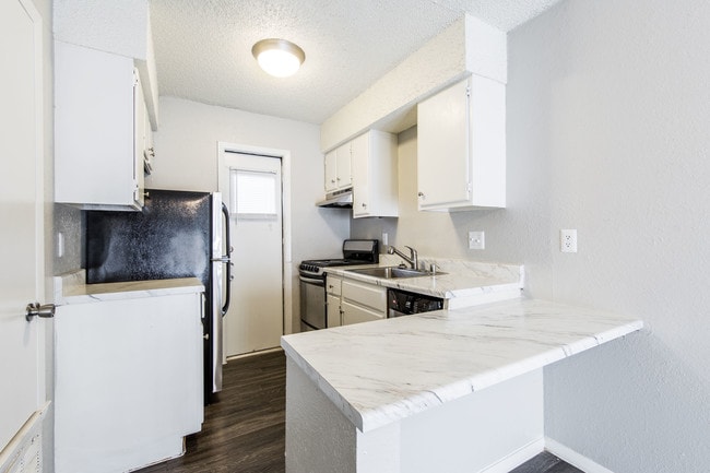 Telluride Apartments - Hyde Park - Telluride Apartments - Hyde Park
