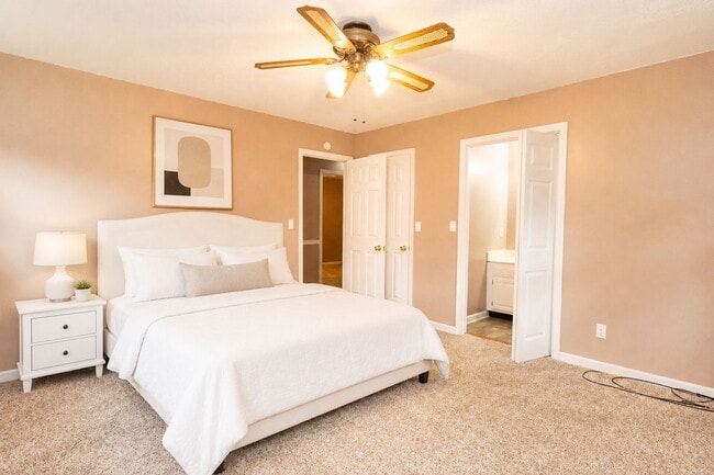 5428 Country Village Dr