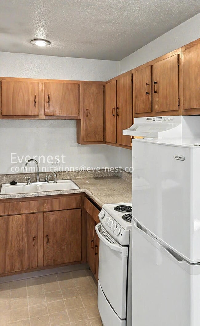 Photo - 1305 Burton Ct Unit Apartment 4