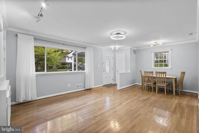 Photo - 308 Clagett Dr