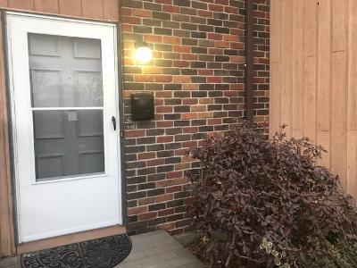 Photo - 244 Oakville Ave