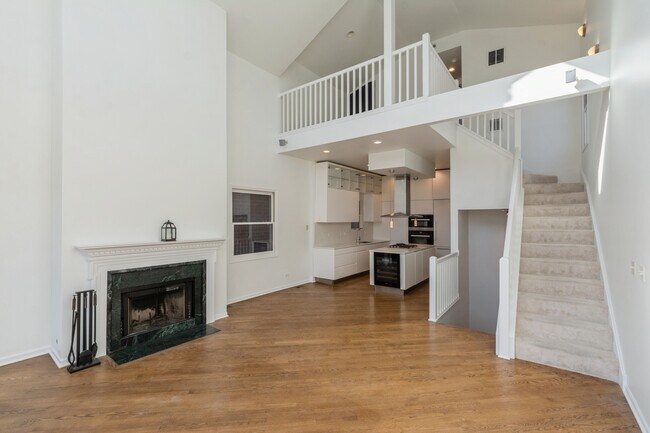 Photo - 3052 N Sheffield Ave Unit 3