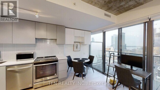 Photo - 60 Colborne St Unit 1404