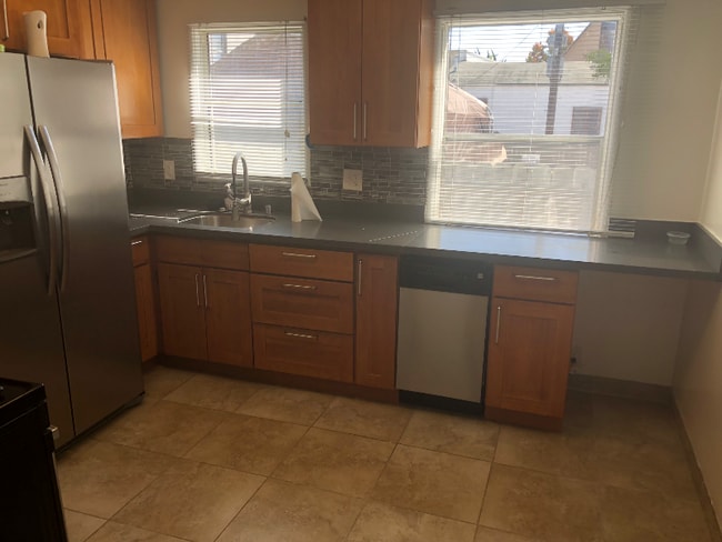 Photo - 3219 King St