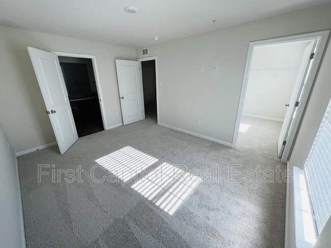 Photo - 315 Locust Run Dr