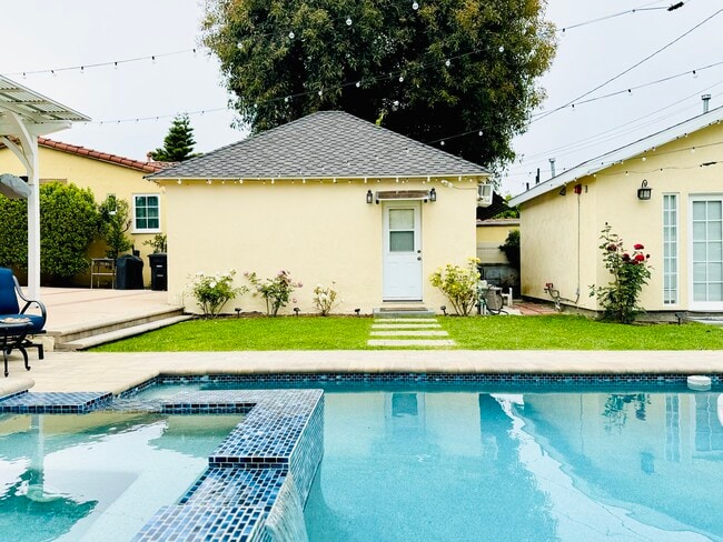 Photo - 1108 Olmsted Dr