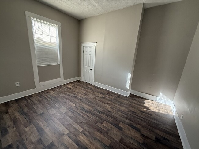 Photo - 741 E Trigg Ave