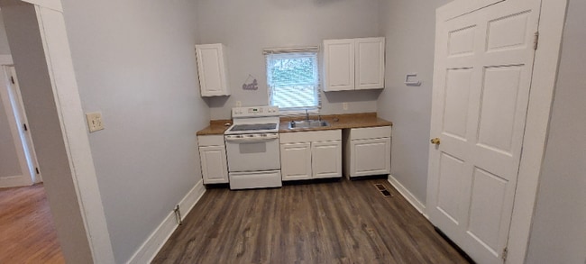 Photo - 270 Archer St Unidad A