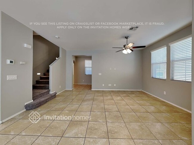 Photo - 225 N Sandal