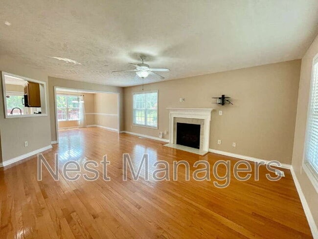 Photo - 4113 Redspire Ln