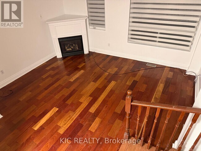 Photo - 8 Ventura Ln