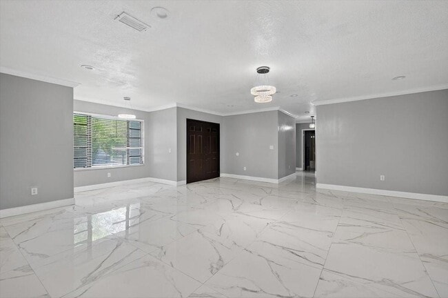 Photo - 15775 N Miami Ave