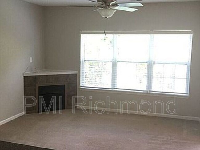 Photo - 821 Brassie Ln Unidad Apt G