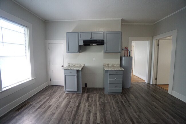 Photo - 4335 Jackson St