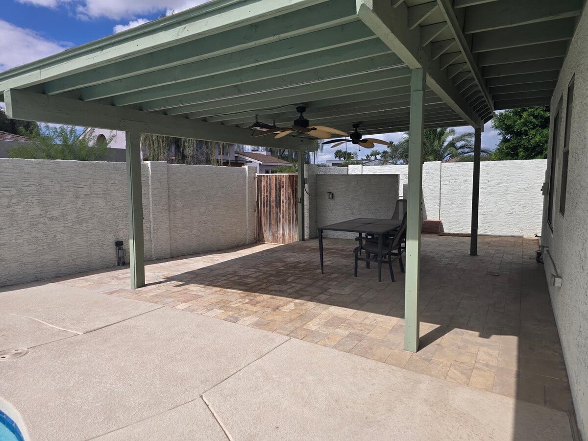 Photo - 1627 E Redfield Rd