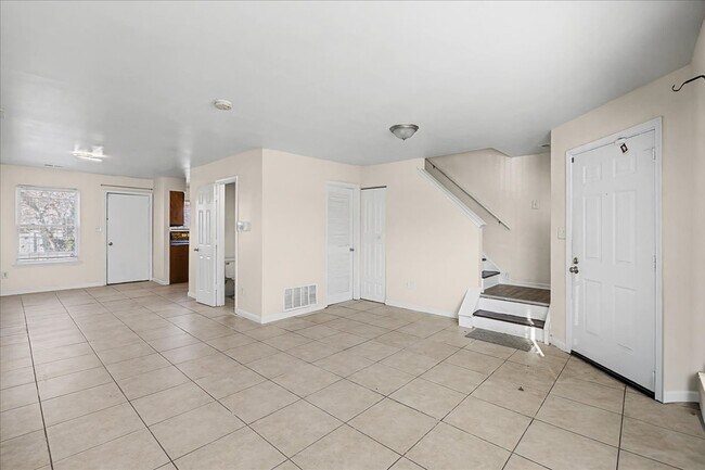 Photo - 511 S 6th St