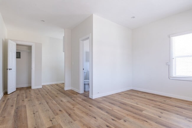 Modern Studios in Koreatown