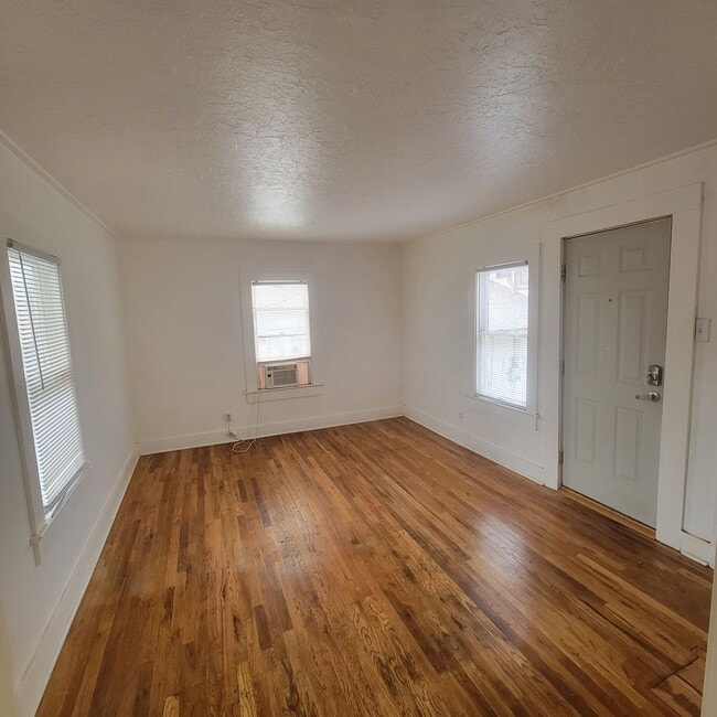 Photo - 507 Gidding St Unidad B