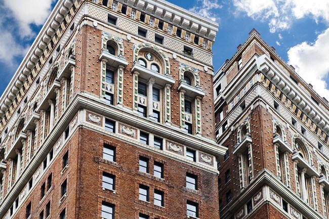 Photo - Herald Towers Apartments