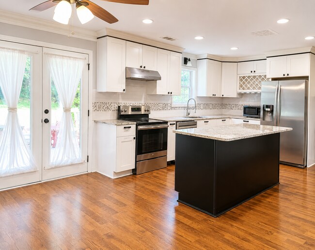 Photo - 3270 Stratton Ln