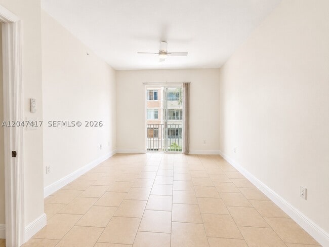 Building Photo - 1203 Town Center Dr Unit 314