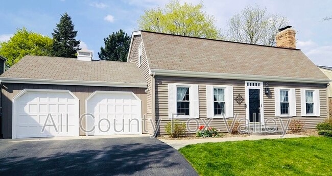 Building Photo - 762 E Hillside Ave