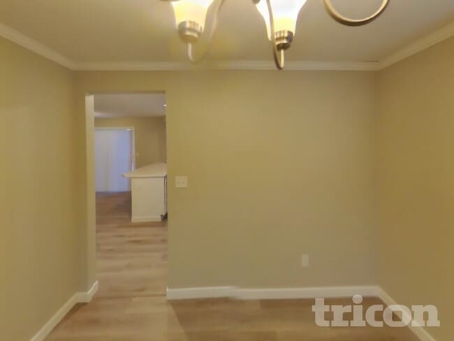 Photo - 8423 175th St NE