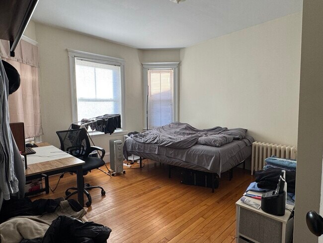 Photo - 331 Faneuil St