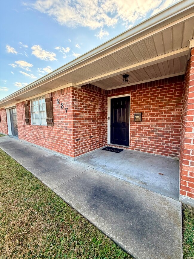 Photo - 237 Nederland Ave