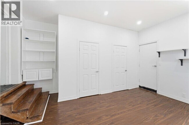 Photo - 750 Barton St E Unit 3