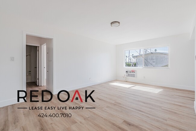 Building Photo - 1035 Myrtle Ave Unit 3