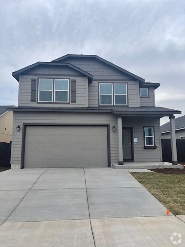 Building Photo - Newer build in Redmond with bonus room and... Rental