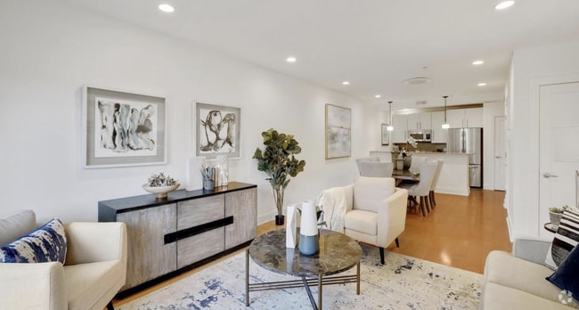 Building Photo - 1618 11th St NW Unit 303 Rental