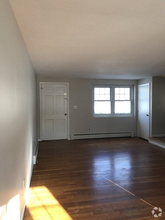 Building Photo - 98 Emerson Gardens Rd Rental