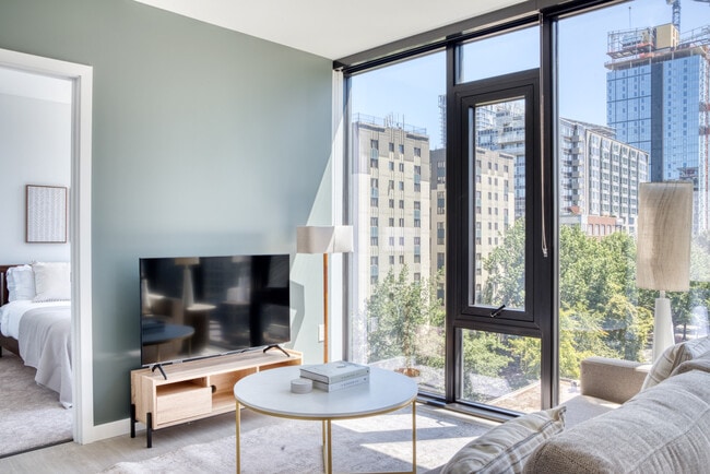 Photo - 704 Spring St Unidad FL10-ID989