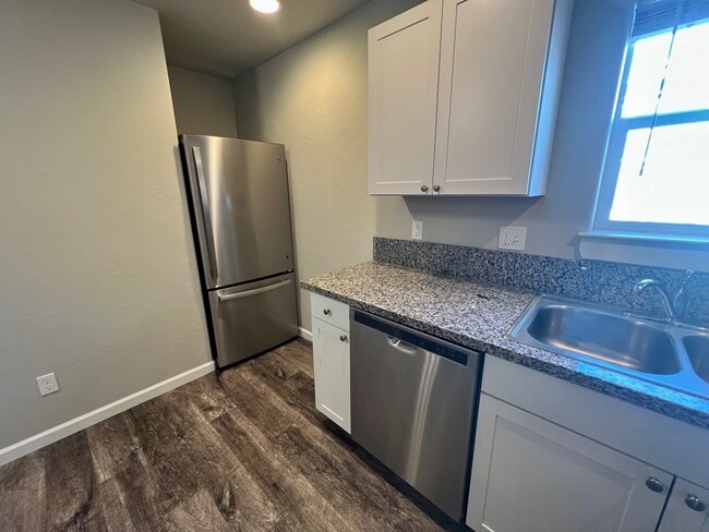 Photo - 7832 Jacqueline Way